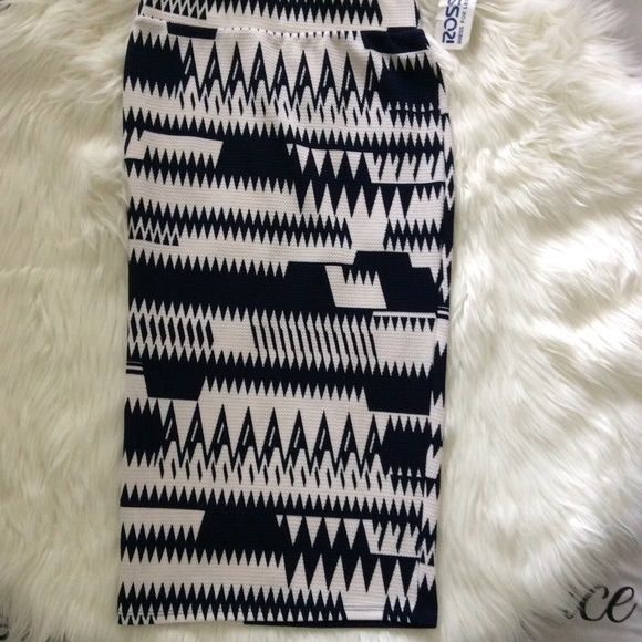 Navy Blue and White Pencil Skirt! - Picture 4 of 4